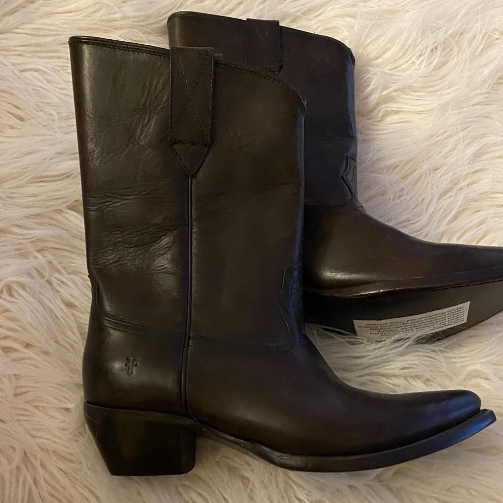 FRYE Sacha mid pull on Dark Brown Leather Cowboy Boots